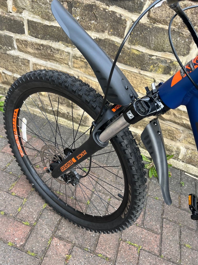 2025 Carrera Vulcan E Electric Mountain Bike Like Brand New 