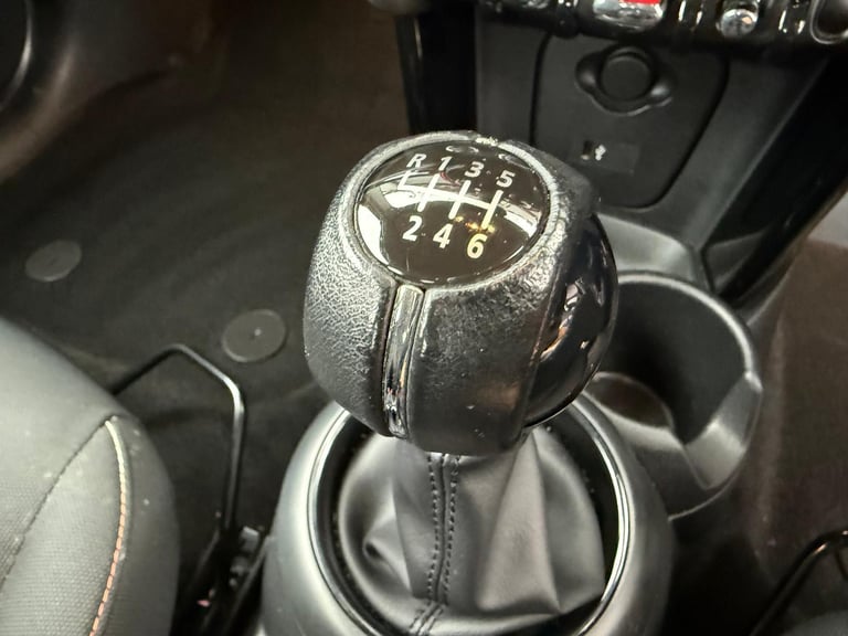 2021 21 REG MINI COOPER CLASSIC NAV PACK 1.5 DAMAGED REPAIRABLE SALVAGE