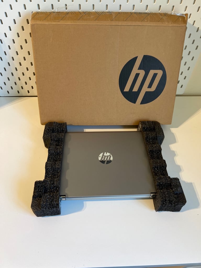 Windows 11 HP Pavilion  360 degree Touch screen , i5, 7th gen , 8 GB , 240 SSD 