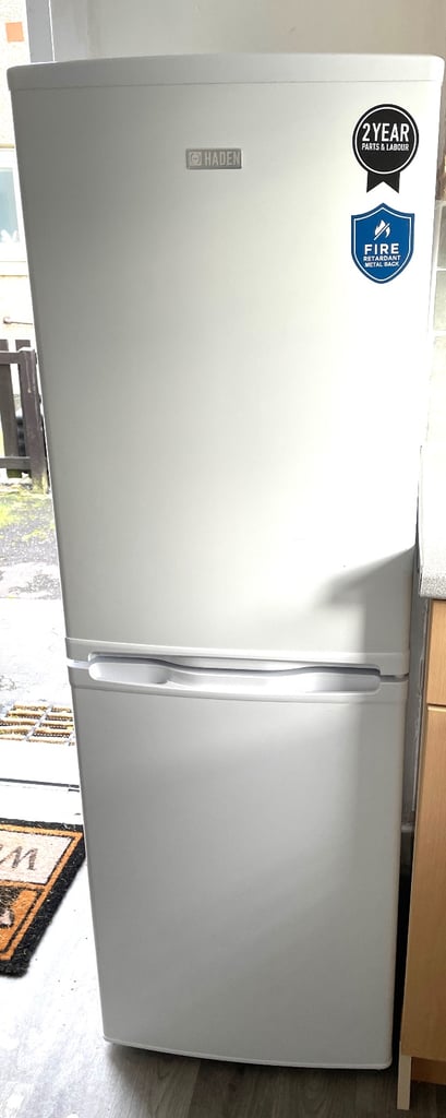 White Fridge/Freezer  3 drawer 6 months old immaculate 