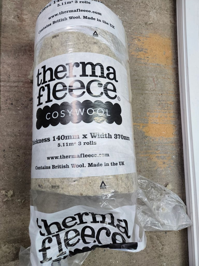 image for 2 Rolls therma fleece cosywool insulation