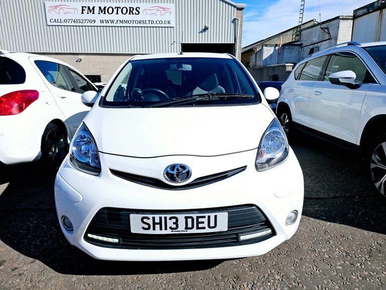 image for 2013 Toyota AYGO 1.0 VVT-i Fire 5dr HATCHBACK Petrol Manual