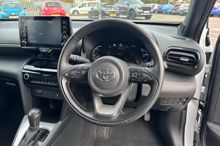2024 Toyota Yaris 1.5 Hybrid Design 5dr CVT Estate Hybrid Automatic