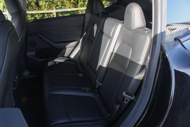 2022 Tesla Model Y (Dual Motor) Long Range Auto 4WDE 5dr MPV Electric Automatic