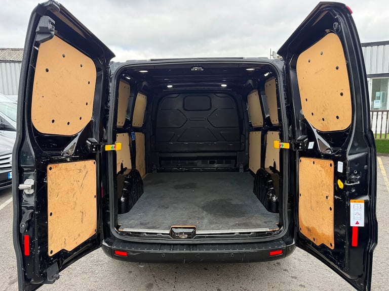 2022 Ford Transit Custom 2.0 EcoBlue 130ps Low Roof Limited Van PANEL VAN DIESEL Manual