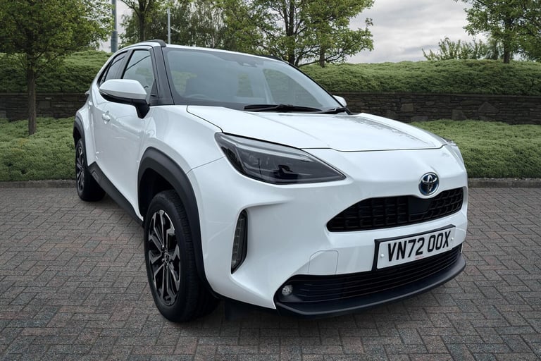image for 2023 Toyota Yaris 1.5 Hybrid Design 5dr CVT Estate Hybrid Automatic