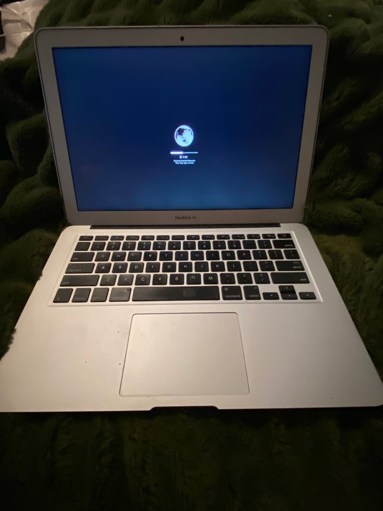 MacBook Air Model A1466 13” - needs MacOs reinstalling