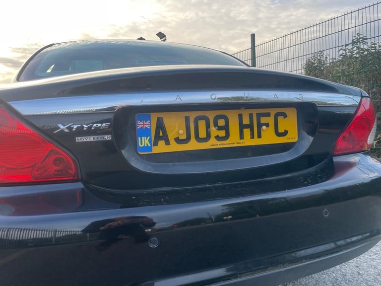 JAGUAR X-TYPE 2.2 D SOVEREIGN 09 REG BLACK 4 DOOR SALOON MOT DECEMBER 12TH 2025 SERVICE HISTORY
