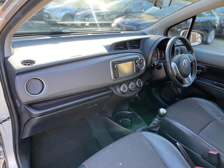 TOYOTA YARIS 1.3 Dual VVT-i Trend 2012