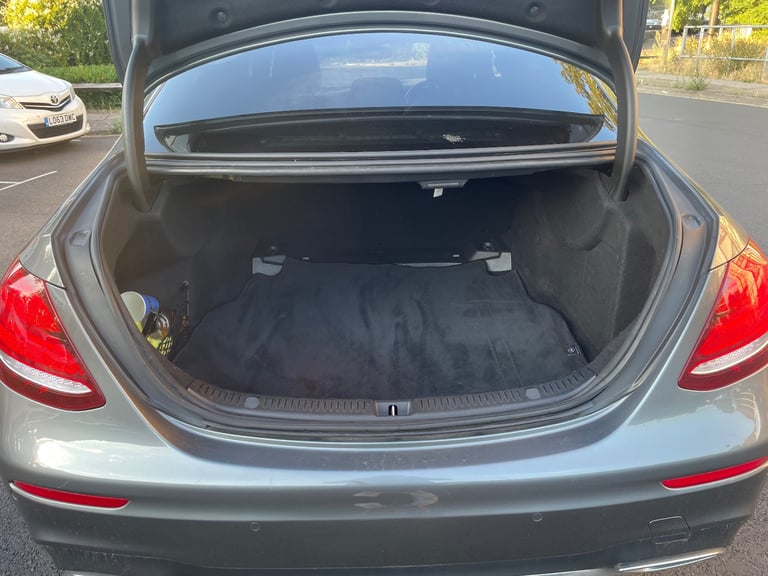 Mercedes-Benz, E CLASS, Saloon, 2019, Semi-Auto, 1950 (cc), 4 doors