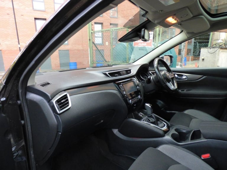  Nissan Qashqai 1.2 DiG-T N-Connecta 5dr Xtronic Petrol