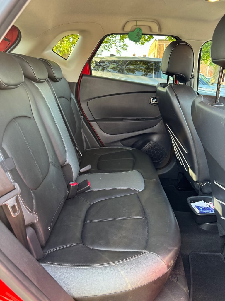 Renault, CAPTUR, Hatchback, 2017, Manual, 1461 (cc), 5 doors