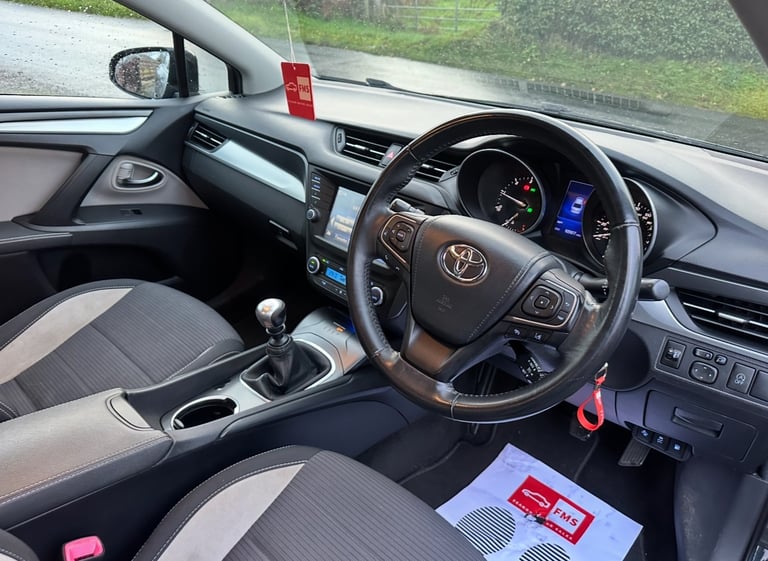 Toyota, AVENSIS, Saloon, 2017, Manual, 1995 (cc), 4 doors