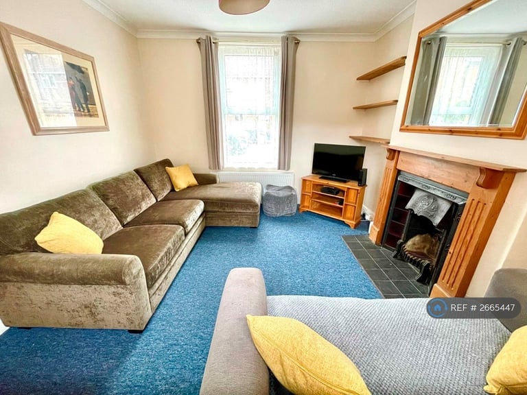 4 bedroom house in Melville Road, Bournemouth, BH9 (4 bed) (#2665447)