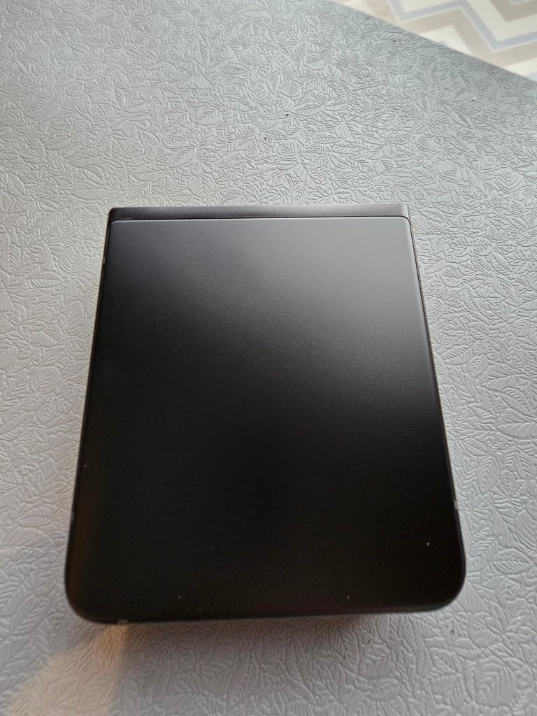 Samsung Galaxy Z Flip3 256GB Unlocked
