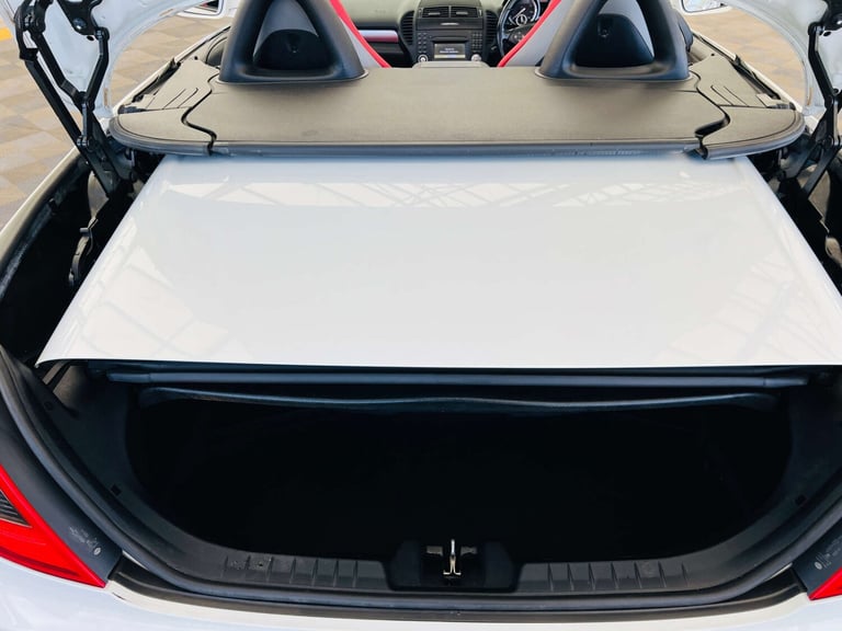 2011 Mercedes-Benz SLK 1.8 SLK 200 Kompressor Auto 2dr Convertible Petrol Automatic