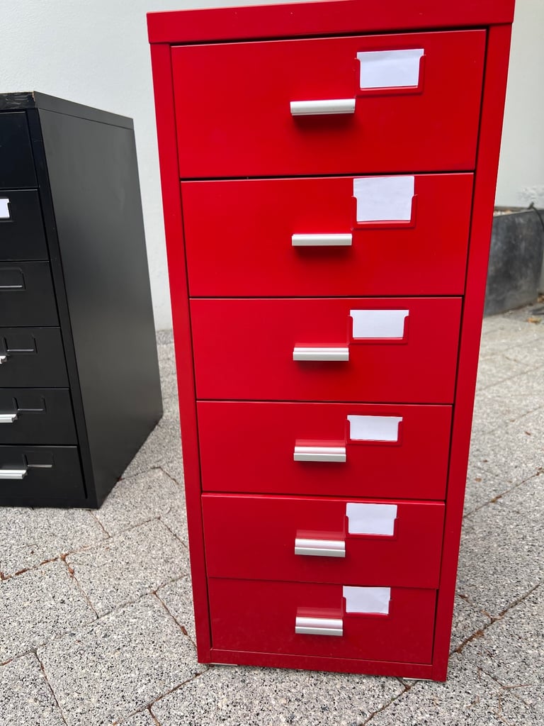 Next stationary cabinets