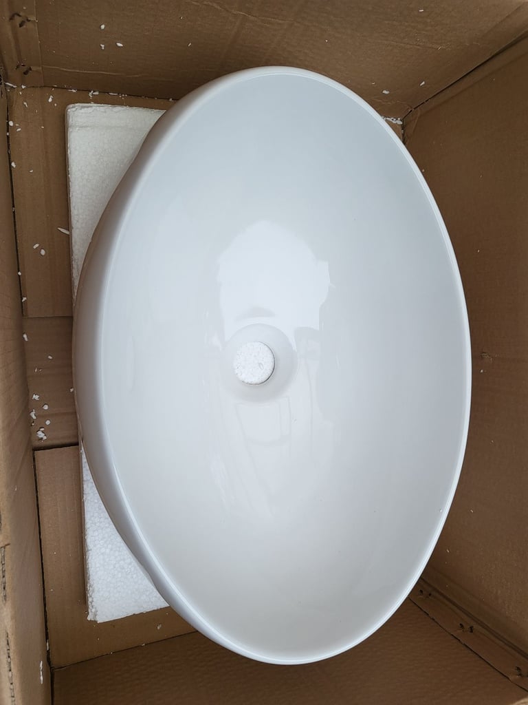 New Basin Sink 470 x 330 x 150mm Oval Countertop White Gloss ERI-WB-014