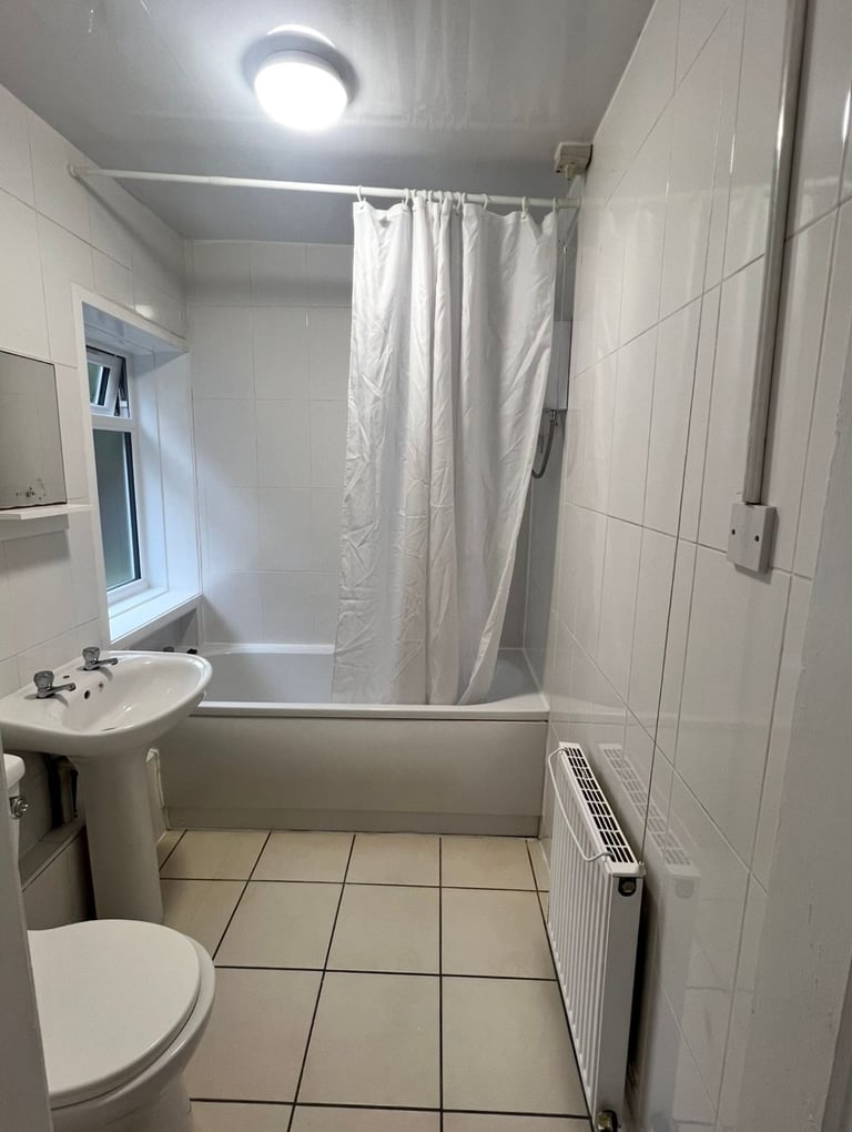 Crofthill Road - Property Available To Rent 