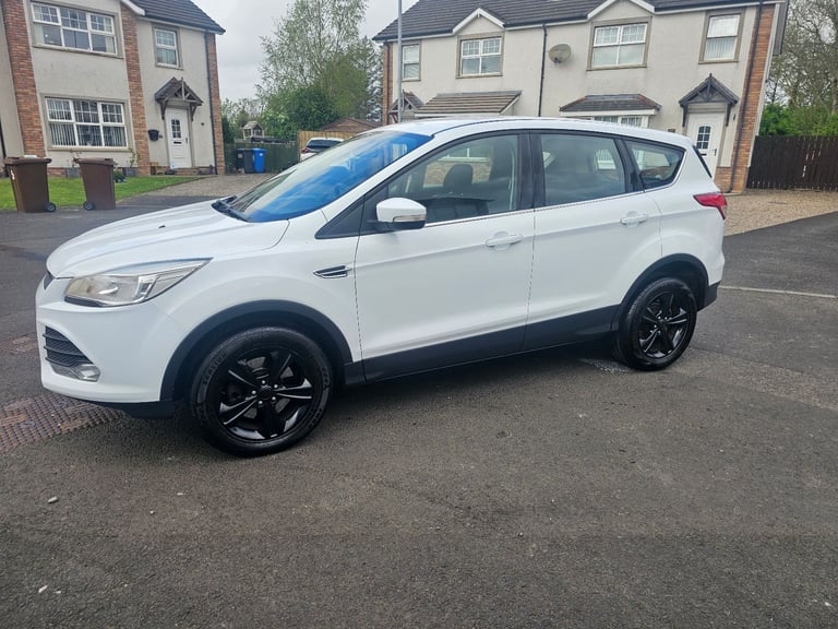 Ford, KUGA, Hatchback, 2013, Manual, 1997 (cc), 5 doors