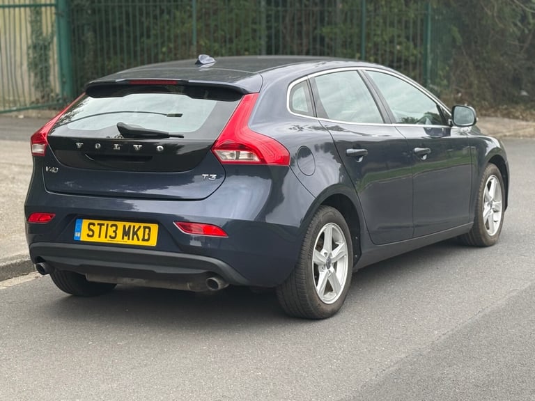 2013 Volvo V40 T3 SE 5dr HATCHBACK Petrol Manual