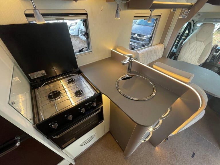 Burstner limited 744 4 Berth 4 Belt End lounge 3850KG
