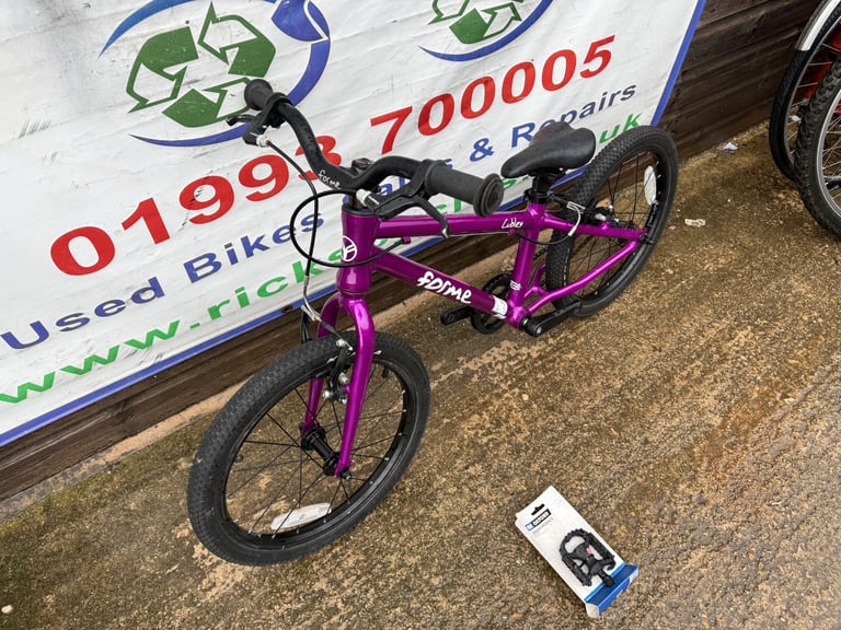 Forme Cubley 18” Wheel Unisex Purple No2. Serviced. 