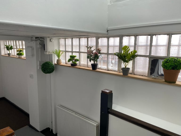 HALL IN D1/F1 SPACE IN EAST HAM - OFFICES AND SIDE ROOMS - FROM £2000 PCM - RELIGION, EDUCATION