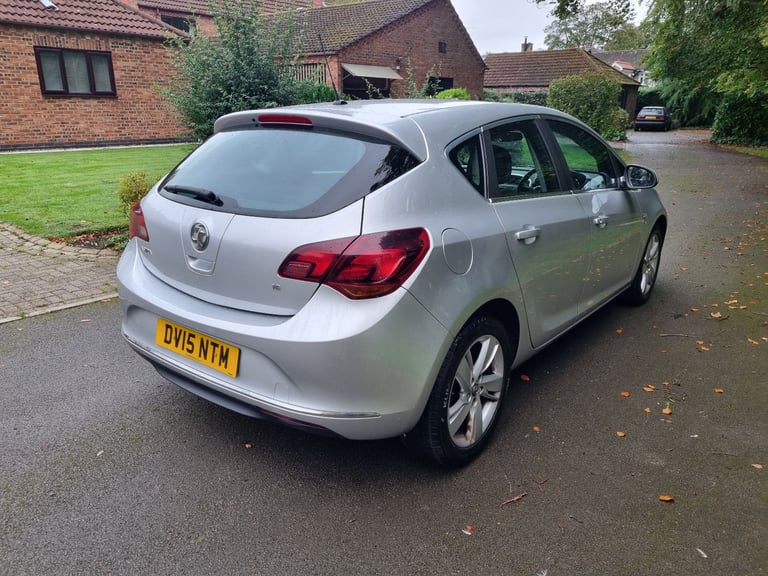 2015 Vauxhall Astra SRI 1.6