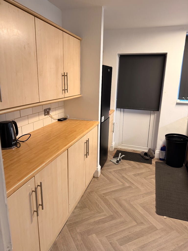 Room to let in shared house (3 Available)