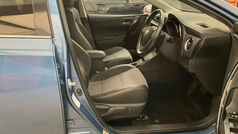 TOYOTA AURIS 1.8 VVT-h Excel CVT Euro 6 (s/s) 5dr (Safety Sense) 2017