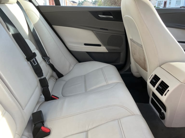 Jaguar, XE, Saloon, 2016, Other, 1999 (cc), 4 doors