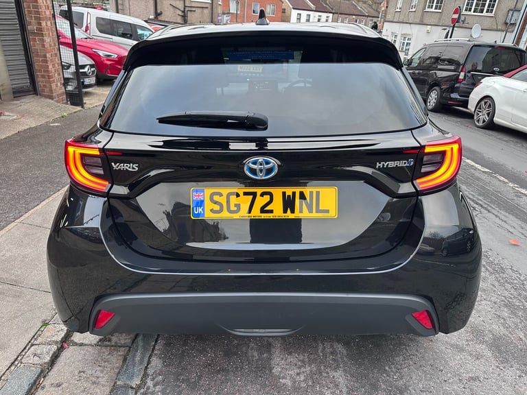 2022 Toyota Yaris 1.5 Hybrid Design 5dr CVT HATCHBACK Petrol/Electric Hybrid Automatic