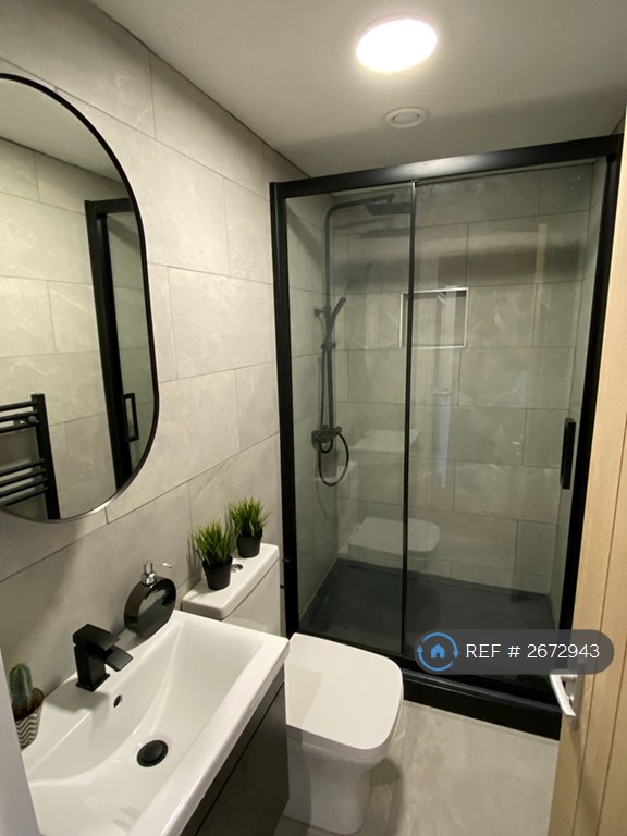 6 bedroom house in Albert Edward Road, Liverpool, L7 (6 bed) (#2672943)