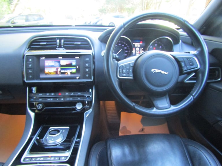  JAGUAR XE 2.0d Prestige AUTOMATIC - 1 OWNER - FSH - £35 TAX - ULEZ COMPLIANT