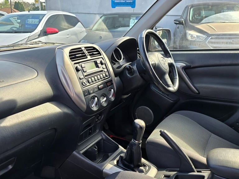 2004 Toyota RAV4 2.0 XT3 3dr ESTATE PETROL Manual