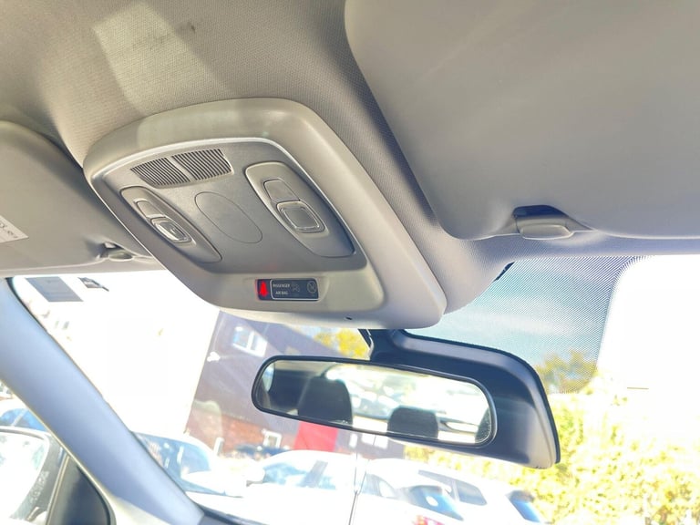 2017 Renault Kadjar 1.2 TCe Dynamique S Nav EDC Euro 6 (s/s) 5dr HATCHBACK Petrol Automatic