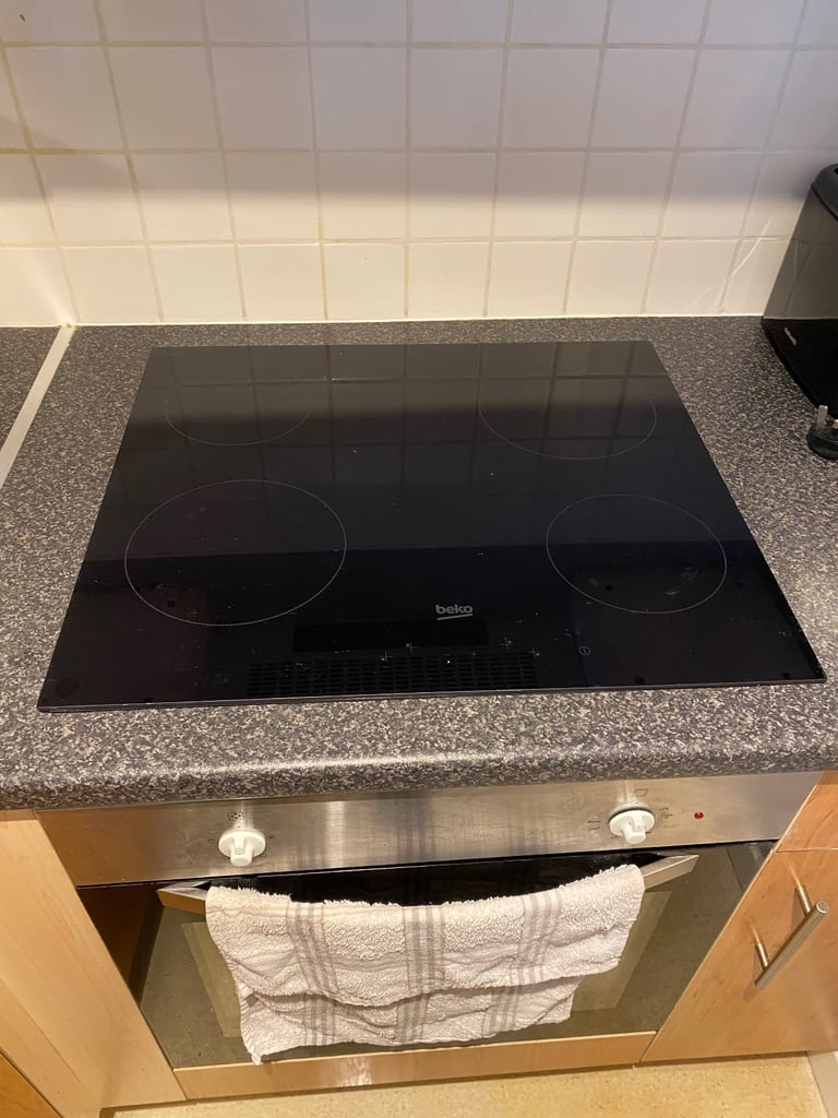 A lovely cosy studio flat in G1 area 