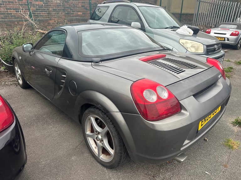 2005 Toyota MR2 1.8 Semi Automatic SMT 