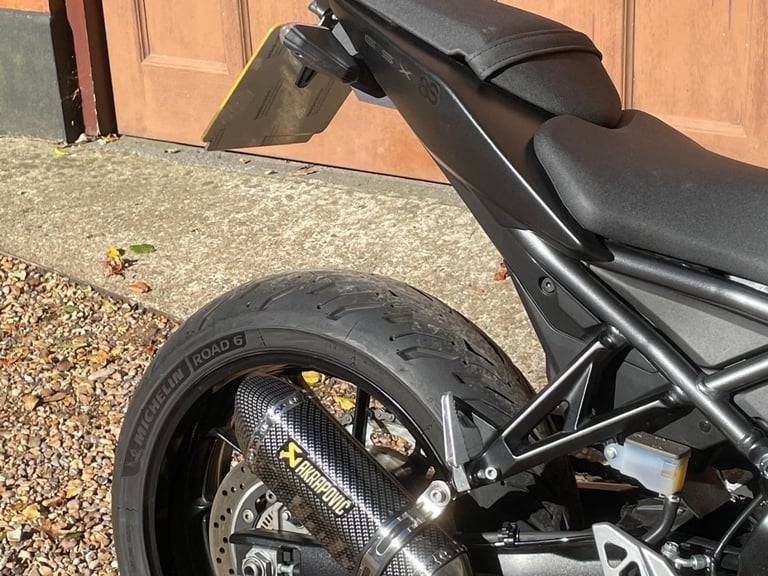 2023 SUZUKI GSX-8S