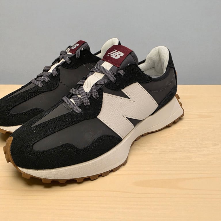 New Balance 327 