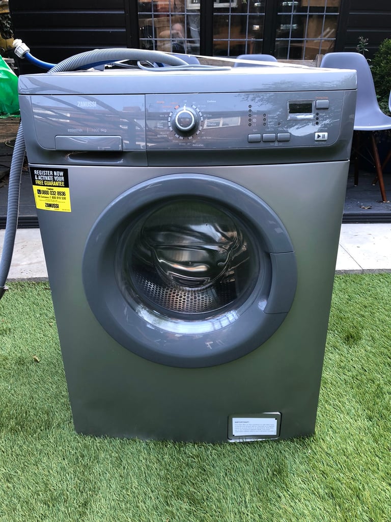 A EXCELLENT QUALITY ZANUSSI WASHING MACHINE GREAT USED/WORKING /CLEAN CONDITION,LOCAL DELIVERY