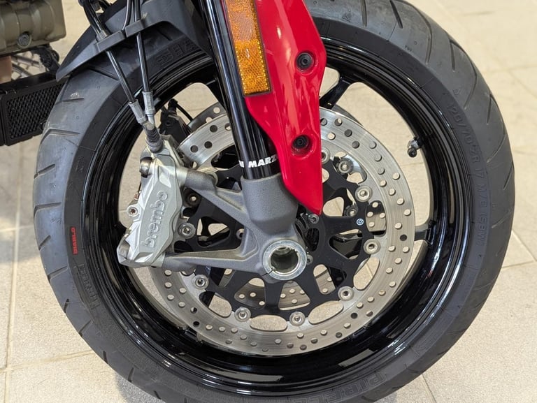 DUCATI HYPERMOTARD 950 2021 - 1 OWNER - FSH - OIL AND RAD GUARD - GENUINE BIKE