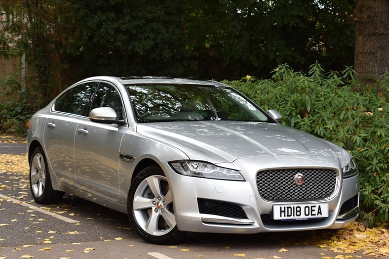 2018 Jaguar XF PORTFOLIO INGENIUM AWD+PANORAMIC SUNROOF! Saloon Petrol Automatic
