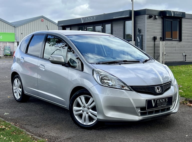 image for HONDA JAZZ 1.4 i-VTEC ES Plus 2013