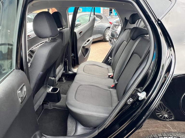 2017 Hyundai i10 1.0 SE Euro 6 5dr HATCHBACK Petrol Manual