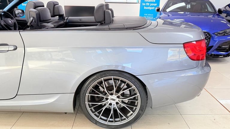 2013 BMW 3 Series 330d M Sport 2dr Step Auto CONVERTIBLE DIESEL Automatic