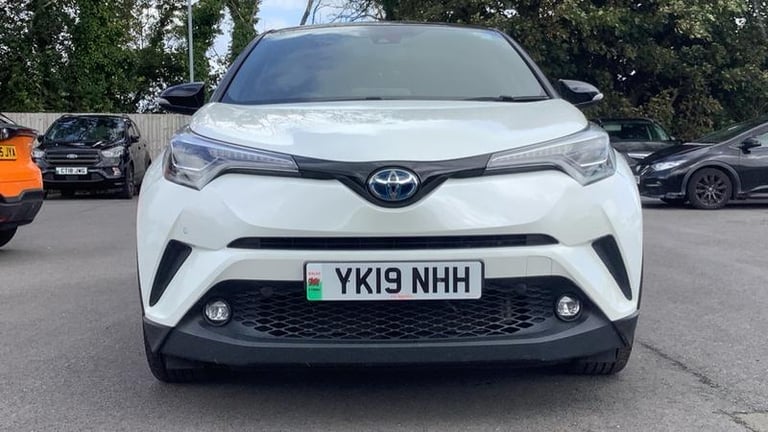 2019 Toyota C-HR 1.8 VVT-h Dynamic SUV 5dr Petrol Hybrid CVT Euro 6 (s/s) (122 ps) Automatic SUV ...