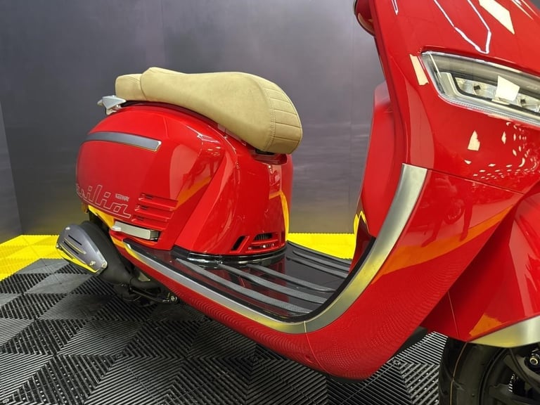 Keeway Versilia 125cc Learner Legal Classic Style Scooter