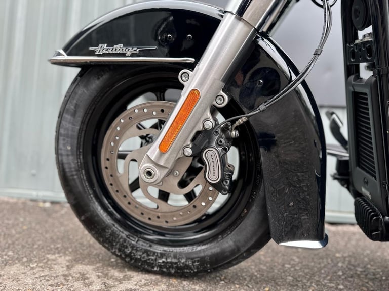 2022/22 Harley-Davidson Heritage Classic 114 1868 Motorcycle 